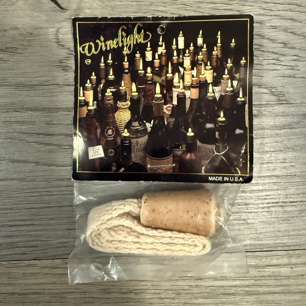 Winelight Bottle Stopper with Wick - Wine Candle - Vintage Concepts